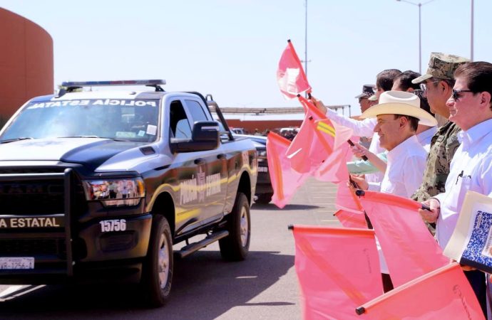 Realiza Gobernador Durazo fortalecimiento histórico en seguridad con equipamiento y entrega de patrullas