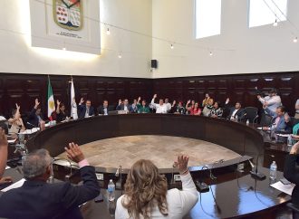 Aprueba Cabildo tercer informe de Toño Astiazarán