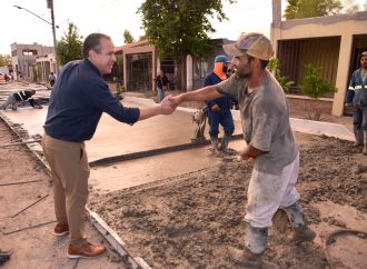Constata Toño Astiazarán avances de pavimentación en avenida Suaqui Grande
