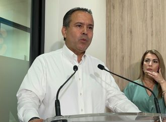 Desmiente Antonio Astiazarán rumores de amenazas