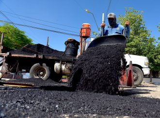 Con el programa Viernes en Tu Colonia se repararon baches en calles de la colonia Nueva España