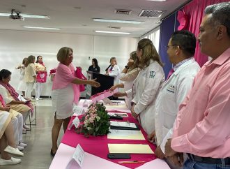 Reciben 100 mujeres del sur de la entidad prótesis artesanales