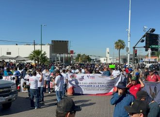 Marchan Galleros en Sonora por peleas de gallos