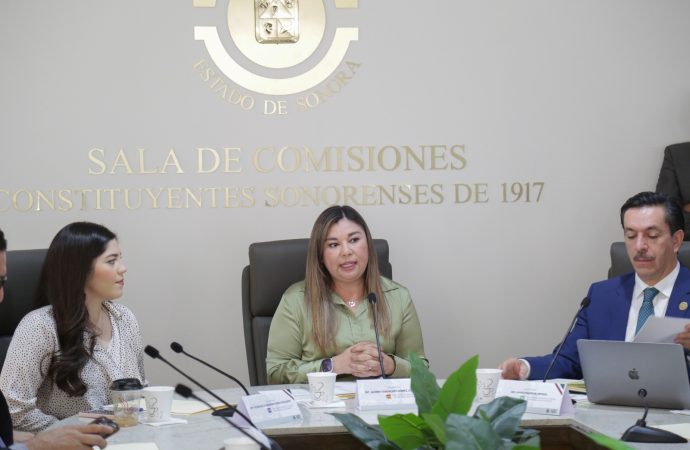 Escuchan diputados locales propuestas de la comunidad LGBT