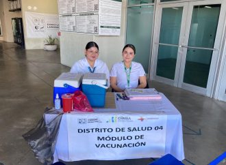 Distrito de salud instala módulo de vacunación en CUM