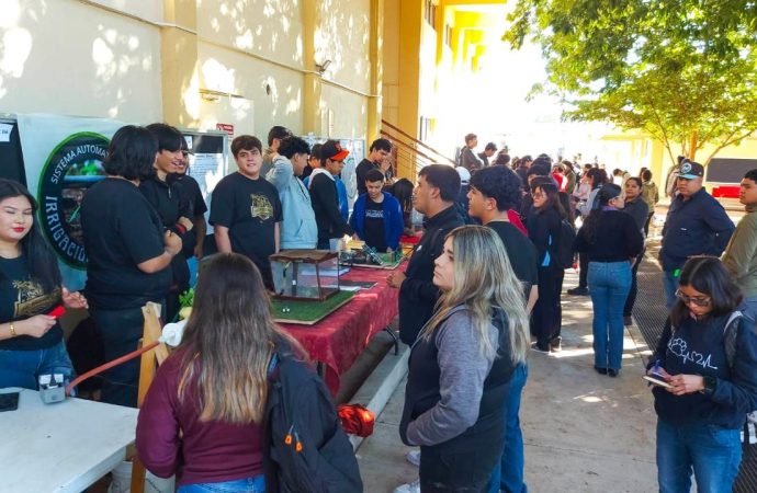 Participan alumnos del Tecnológico de Sonora en feria de biotecnología