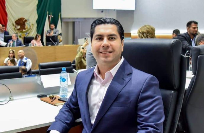 Pide Emeterio Ochoa consultar la solicitud de deuda pública para Sonora con los municipios