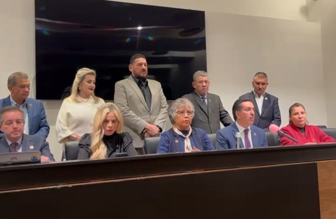 Diputados anuncian denuncia penal contra ayuntamiento de Hermosillo por falsificación de Ley de Ingresos 2025 que rechazaron