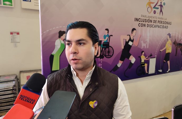 La renuncia de Díaz Brown es un acto de congruencia: Emeterio Ochoa