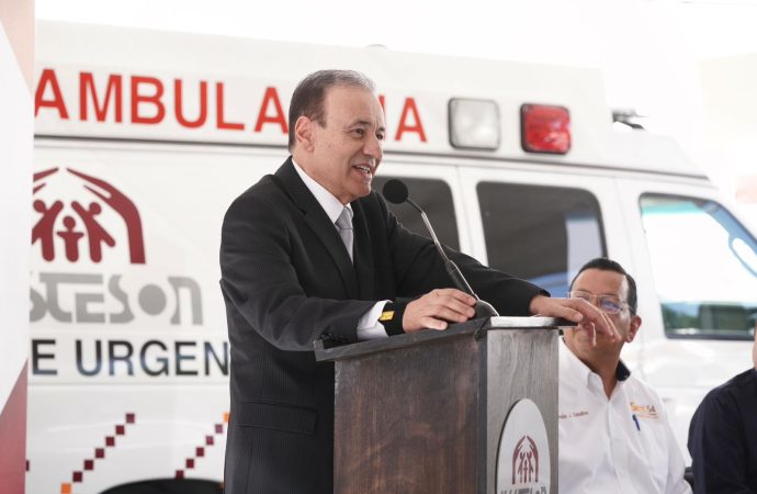 Gobernador Durazo fortalece a Isssteson con ocho nuevas ambulancias y respaldo presupuestal