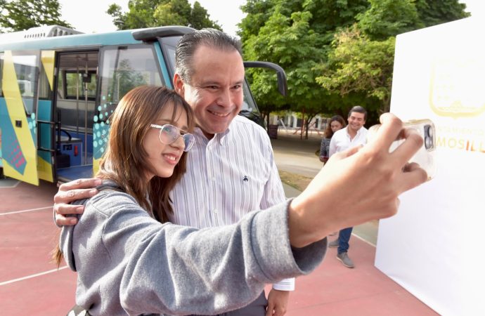 Impulsa Toño Astiazarán participación de jóvenes en programas de gobierno