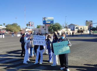 Exigen trabajadores de la Salud certidumbre laboral