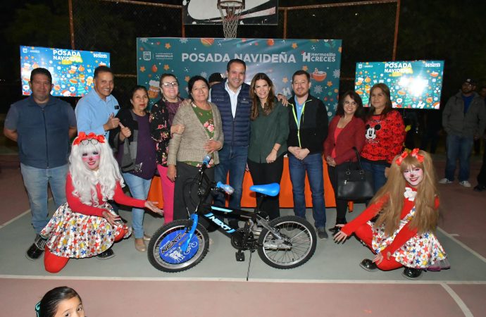 Desean Toño Astiazarán y Patty Ruibal a hermosillenses felices fiestas esta Navidad acompañados de sus seres queridos