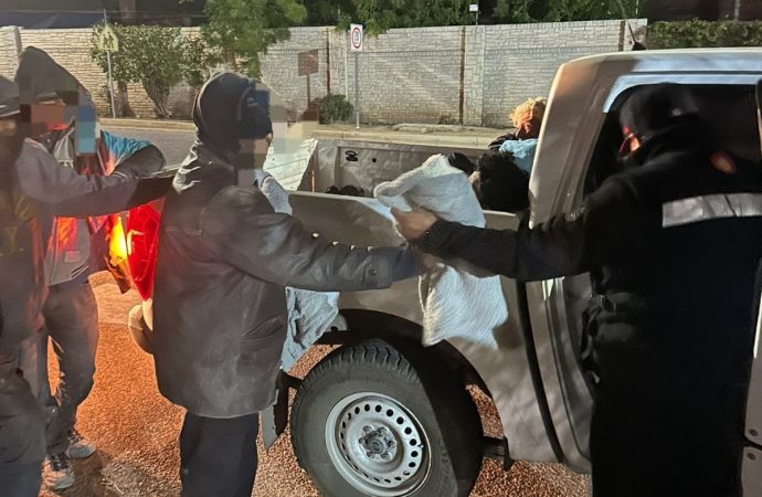 Brinda Ayuntamiento de Hermosillo albergue temporal a 28 personas la noche del viernes por frente frío