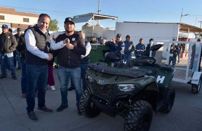 Mejora Toño Astiazarán equipamiento de Bahía Kino en beneficio de visitantes