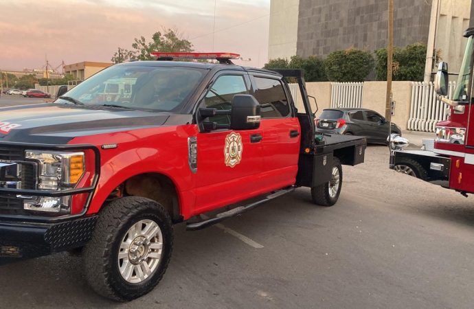 En Cajeme Lamarque entrega trabajos de remodelación de cuartel de bomberos y dos unidades