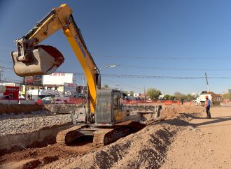 Anuncia Toño Astiazarán dobles turnos laborales en construcción de puente a desnivel Colosio y Solidaridad