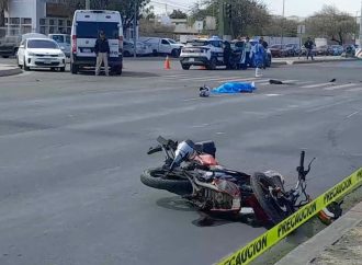 Motociclista pierde la vida tras chocar en Hermosillo