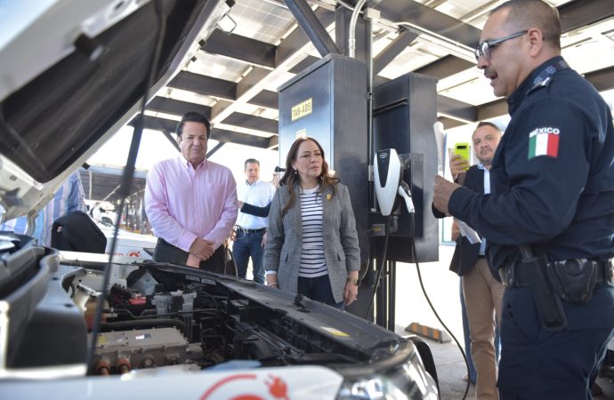 Reconocen alcaldes de Guanajuato y Colima eficiencia en el uso de energías limpias en Gobierno de Toño Astiazarán