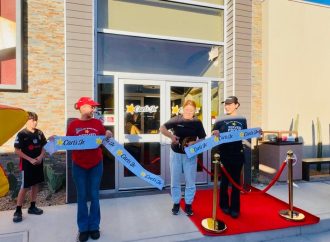 Exitosa apertura de Carl’s Jr. en Hermosillo: emoción, filas y hamburguesas gratis por un año