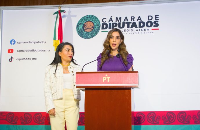 Propone Diputada Diana Karina Barreras regular el uso de celulares en escuelas