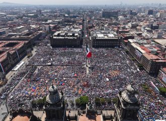 350 mil personas llenan el Zócalo en apoyo a Sheinbaum ante el reto comercial con EE.UU.