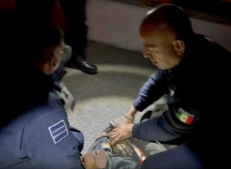 Policías frustran suicidio en puente peatonal de San Pedro en Hermosillo 