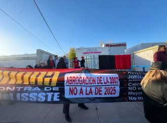 Maestros bloquean Hermosillo en protesta por una ley que ya fue retirada