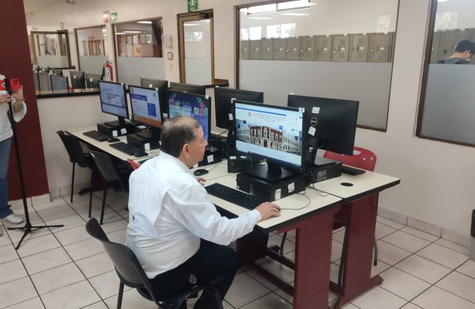 Llama Cuauhtémoc González a la comunidad universitaria a votar