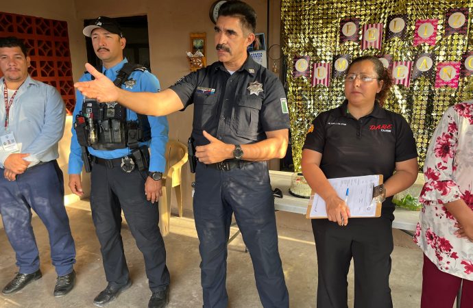 Se reúnen vecinas y vecinos de la Russo Vogel en Cajeme en programa policía comunitario de la SSPM