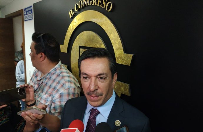 Propone David Figueroa un mejor ordenamiento vehicular en Sonora