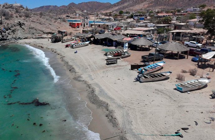 Acerca Gobierno de Sonora atención a productores primarios del campo pesquero El Choyudo