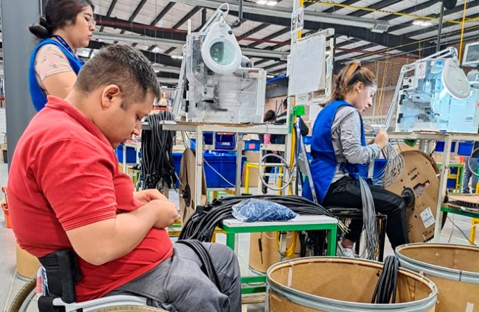 Promueven inclusión en empresas