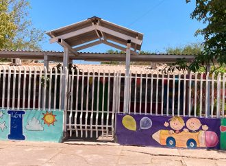 Tras un mes sin luz, padres cierran Jardín de Niños María Montessori