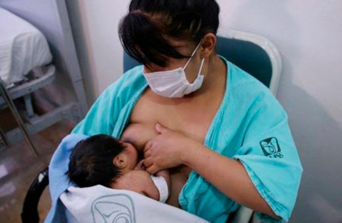 La lactancia materna es importante para formar vínculos con los hijos a largo plazo