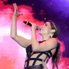 María León encendió el escenario Alonso Vidal con música, baile y batería