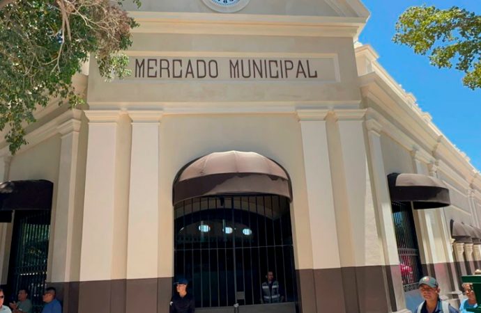 Reinauguran Mercado Municipal de Hermosillo
