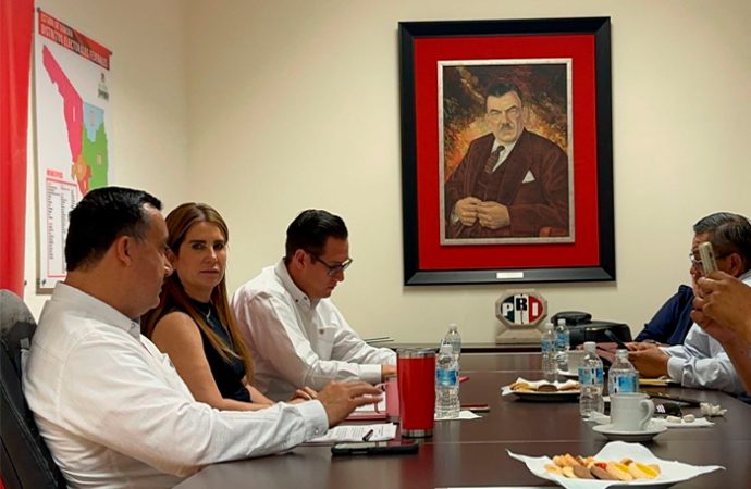 Oposición ve viable cerrar frontera sur ante gusano barrenador