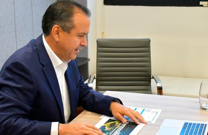 Hermosillo es ejemplo de innovación en alumbrado público con energía limpia: Toño Astiazarán