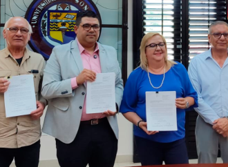 Firman convenio STAUS y Rectoría para el incremento salarial a académicos