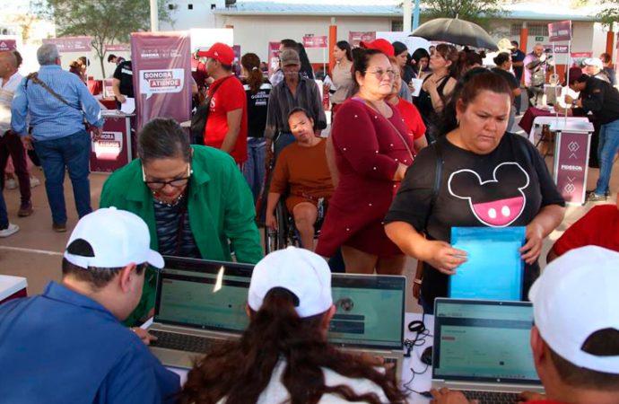 “Sonora Atiende” lleva servicios gratuitos a Las Minitas y acerca el gobierno a las familias