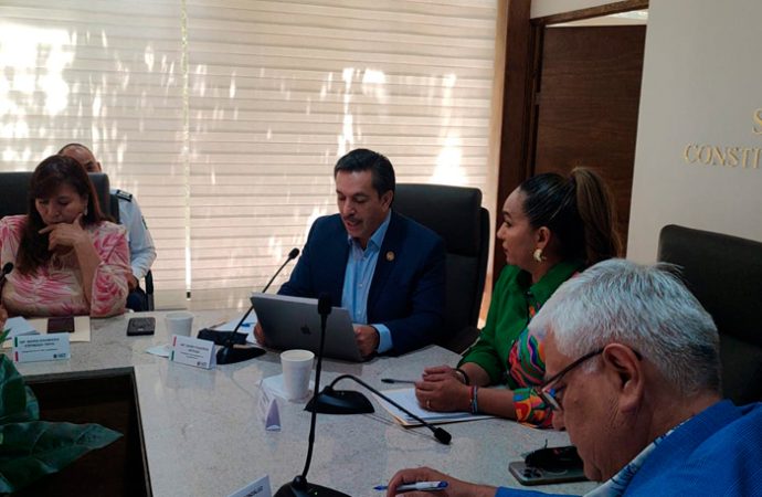 Socializan la nueva ley de vialidad con la policía de Hermosillo