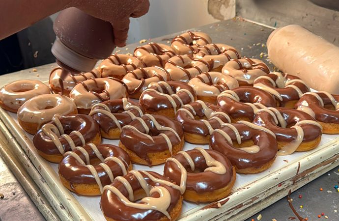 En el Día de la Dona, Donas Godínez celebra 45 años de endulzar Hermosillo con tradición familiar