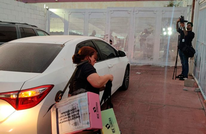 Llegan los primeros paquetes electorales al Consejo Municipal de Hermosillo