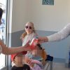 Invitan jóvenes a usar y cuidar las paradas de camión refrigeradas de Hermosillo