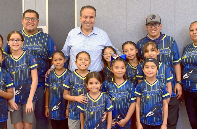 Apoya Toño Astiazarán al talento deportivo hermosillense con 47 proyectos