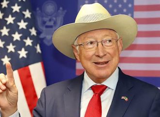 México y Estados Unidos no son enemigos: Ken Salazar