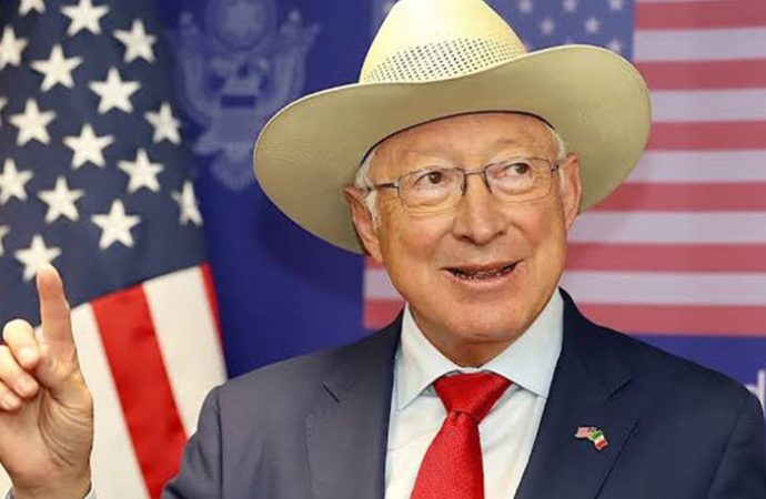 México y Estados Unidos no son enemigos: Ken Salazar