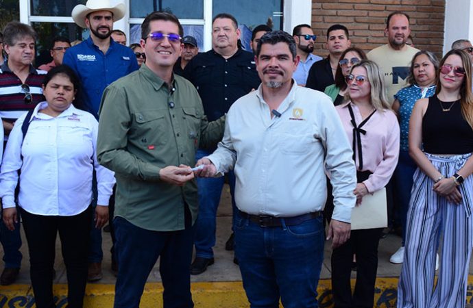 Incorpora Oomapasn dos pipas más para abasto de agua al oriente y comunidades
