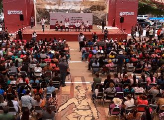 Entregan apoyos económicos a familias del sur de Sonora que “nunca habían recibido nada”